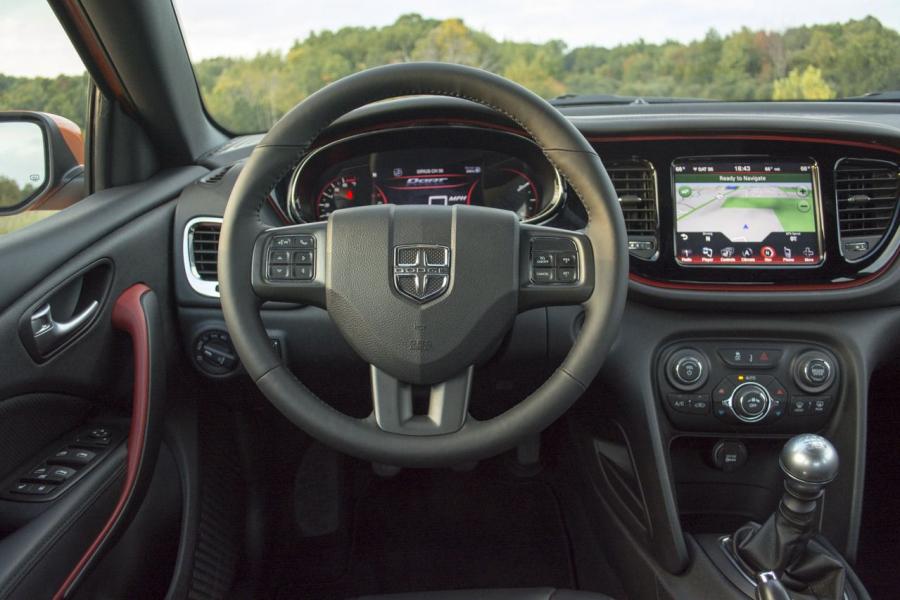  Dodge Dart GT 2013 года  (фото 42 из 55)